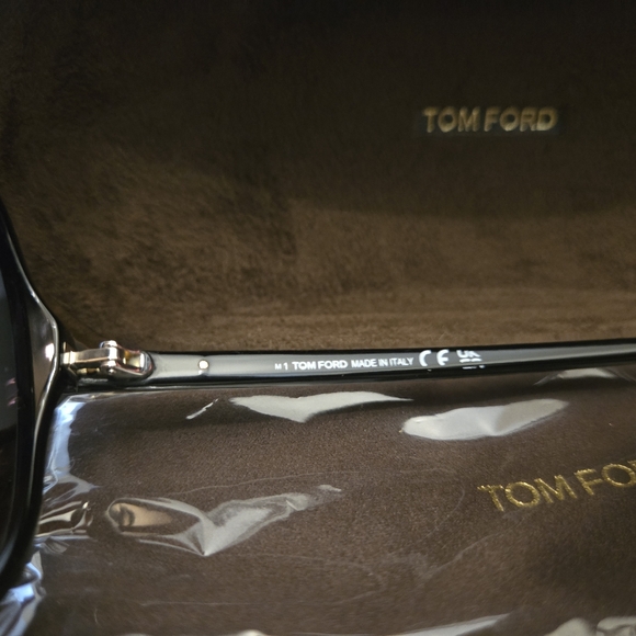 Tom Ford Classic Black Sunglasses - Picture 3 of 7